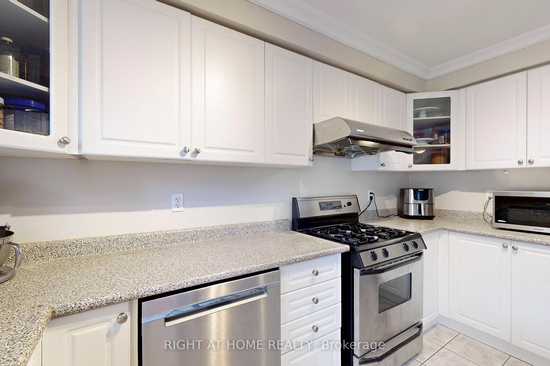 Photo 24 of 204 Everett Street, Markham, Wismer — HOMEH