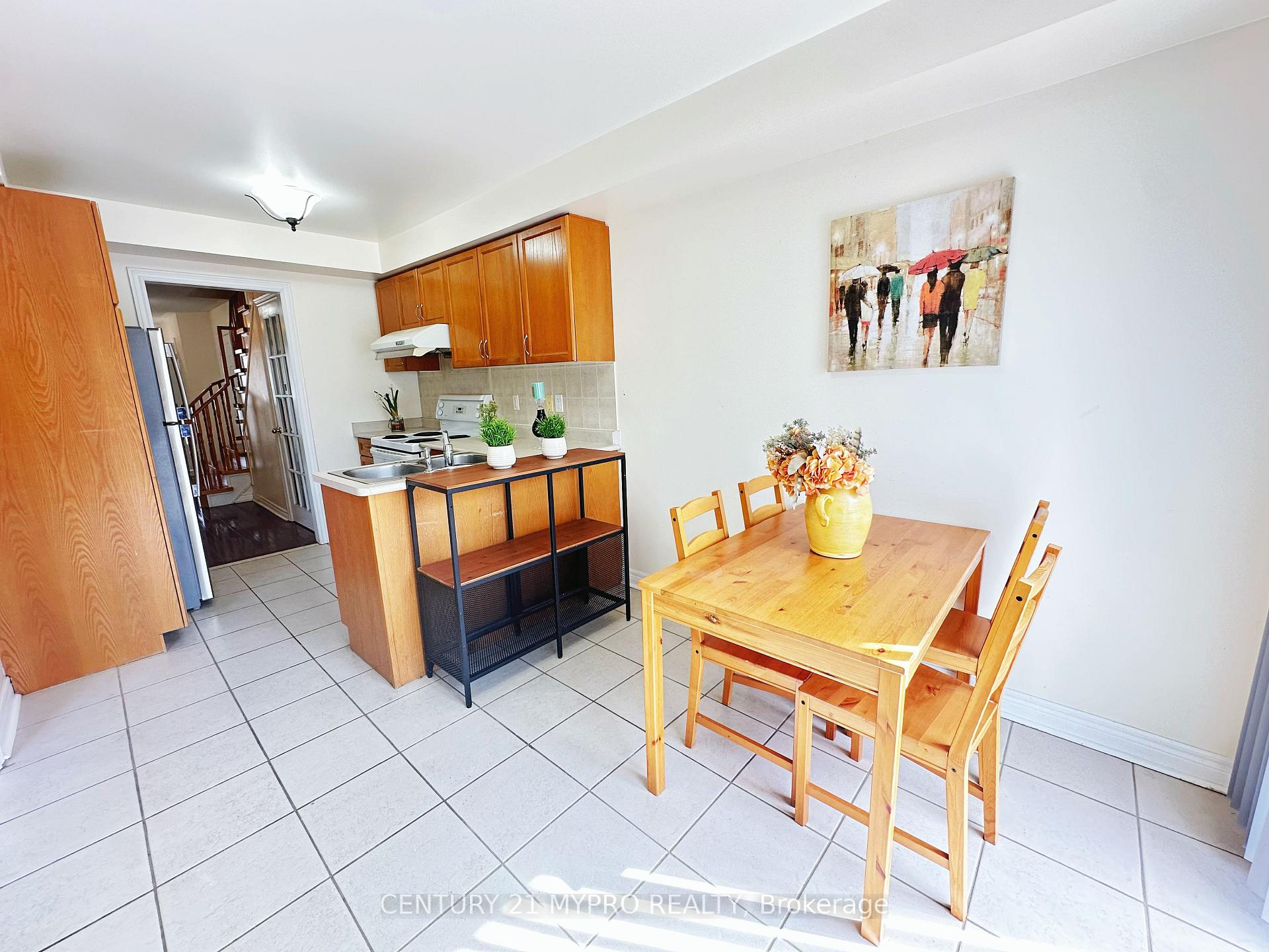 Photo 6 of 63 Bianca Drive, Markham, Village Green-South Unionville — HOMEH