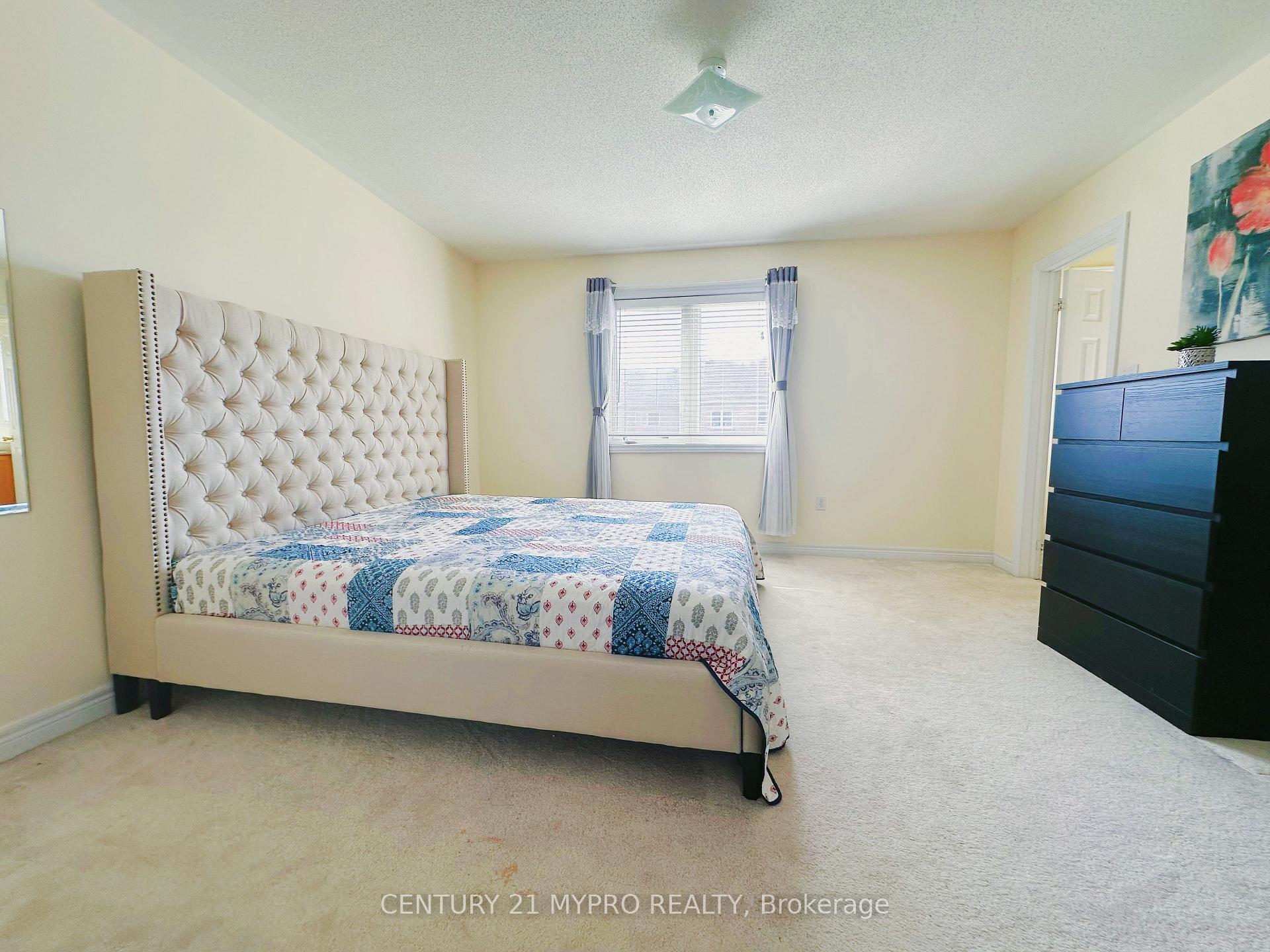 Photo 10 of 63 Bianca Drive, Markham, Village Green-South Unionville — HOMEH