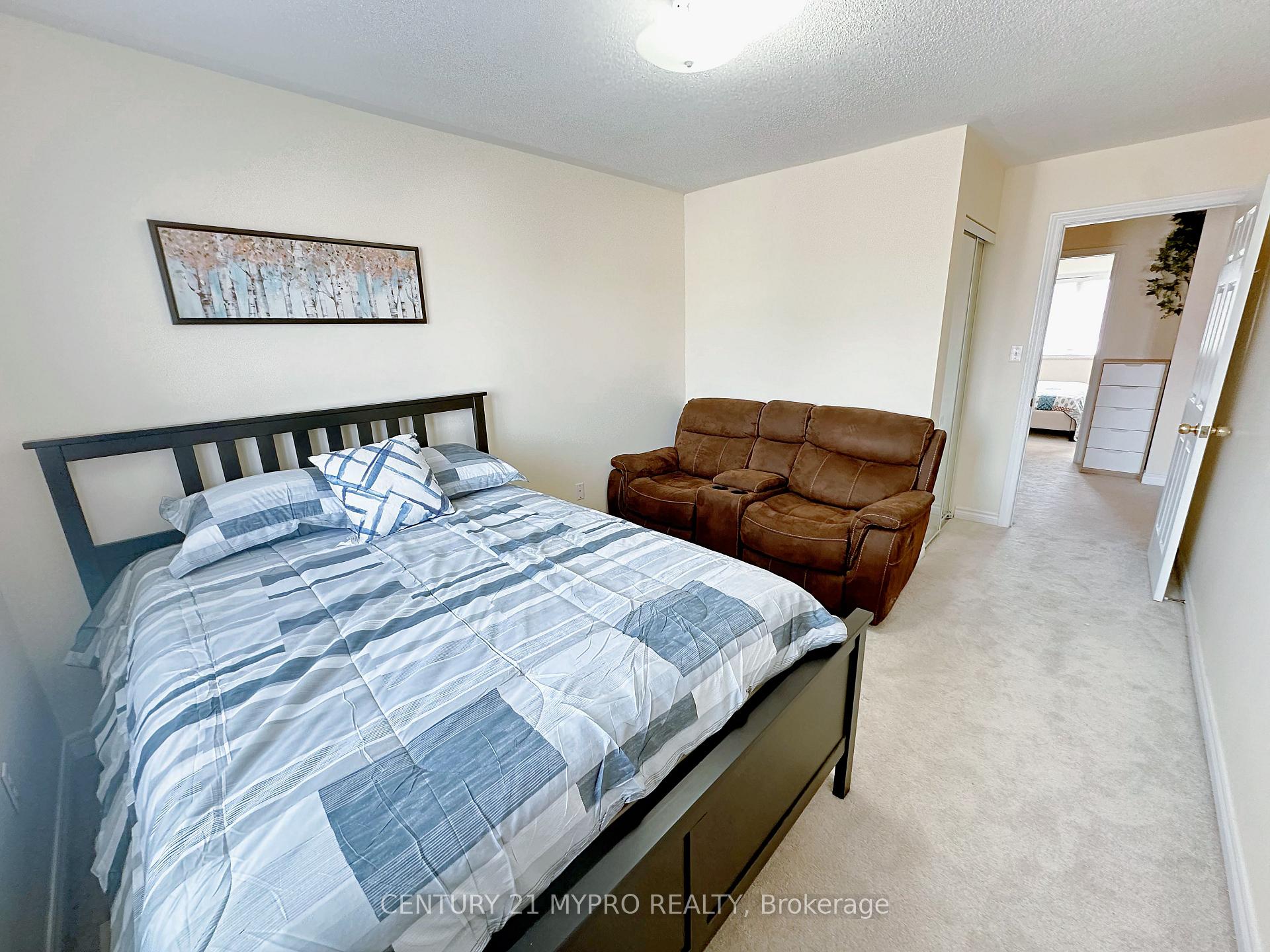Photo 15 of 63 Bianca Drive, Markham, Village Green-South Unionville — HOMEH