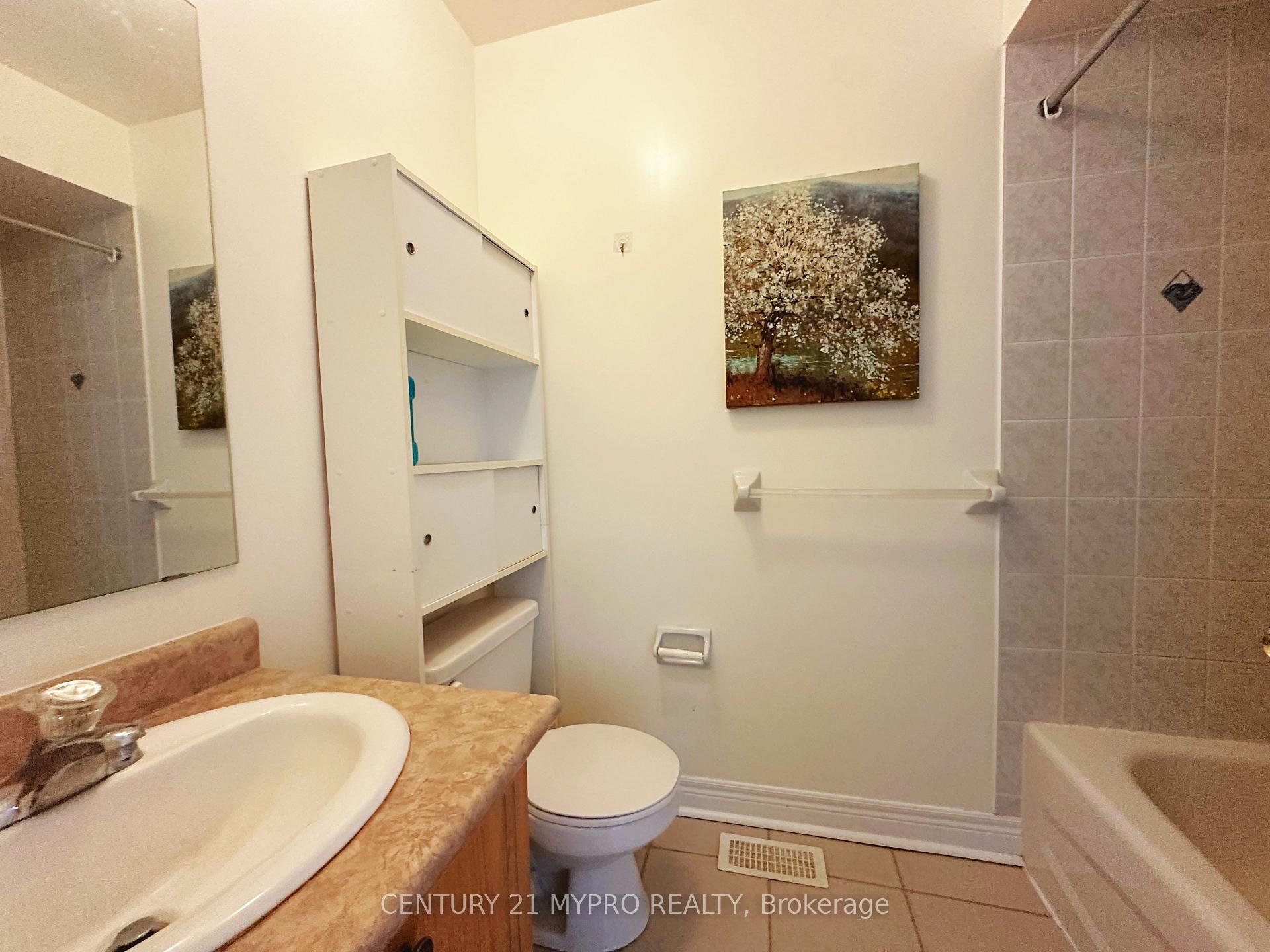 Photo 16 of 63 Bianca Drive, Markham, Village Green-South Unionville — HOMEH