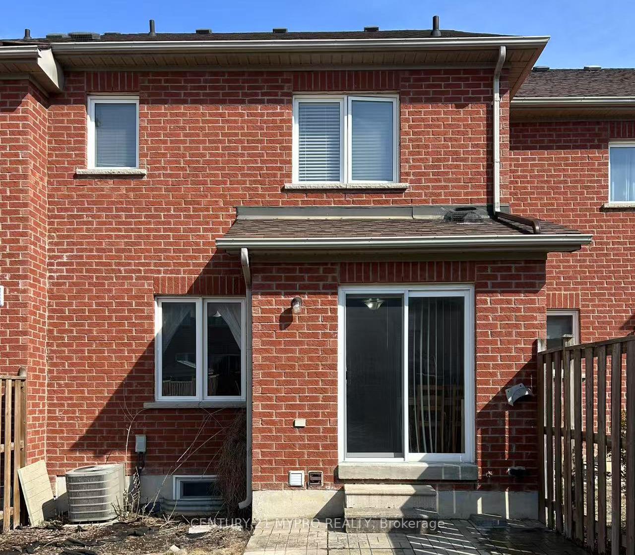 Photo 23 of 63 Bianca Drive, Markham, Village Green-South Unionville — HOMEH