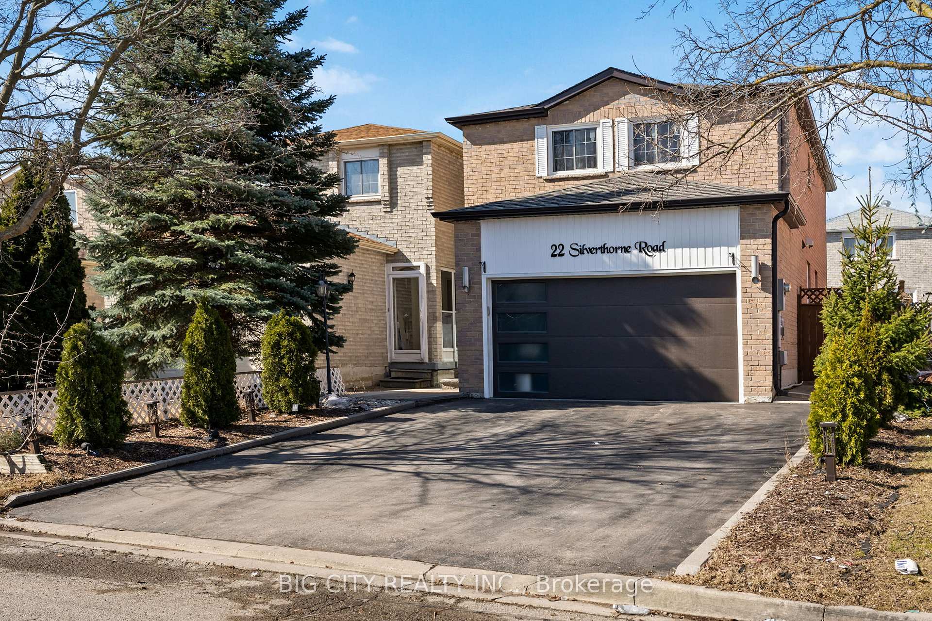 Photo 3 of 22 Silverthorne Road, Markham, Milliken Mills East — HOMEH