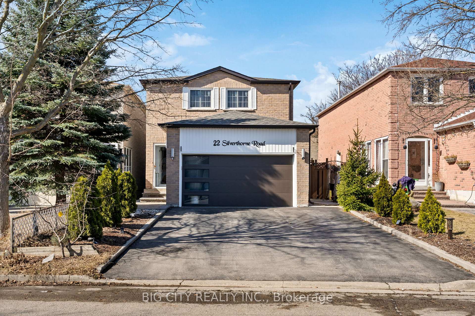 Photo 4 of 22 Silverthorne Road, Markham, Milliken Mills East — HOMEH