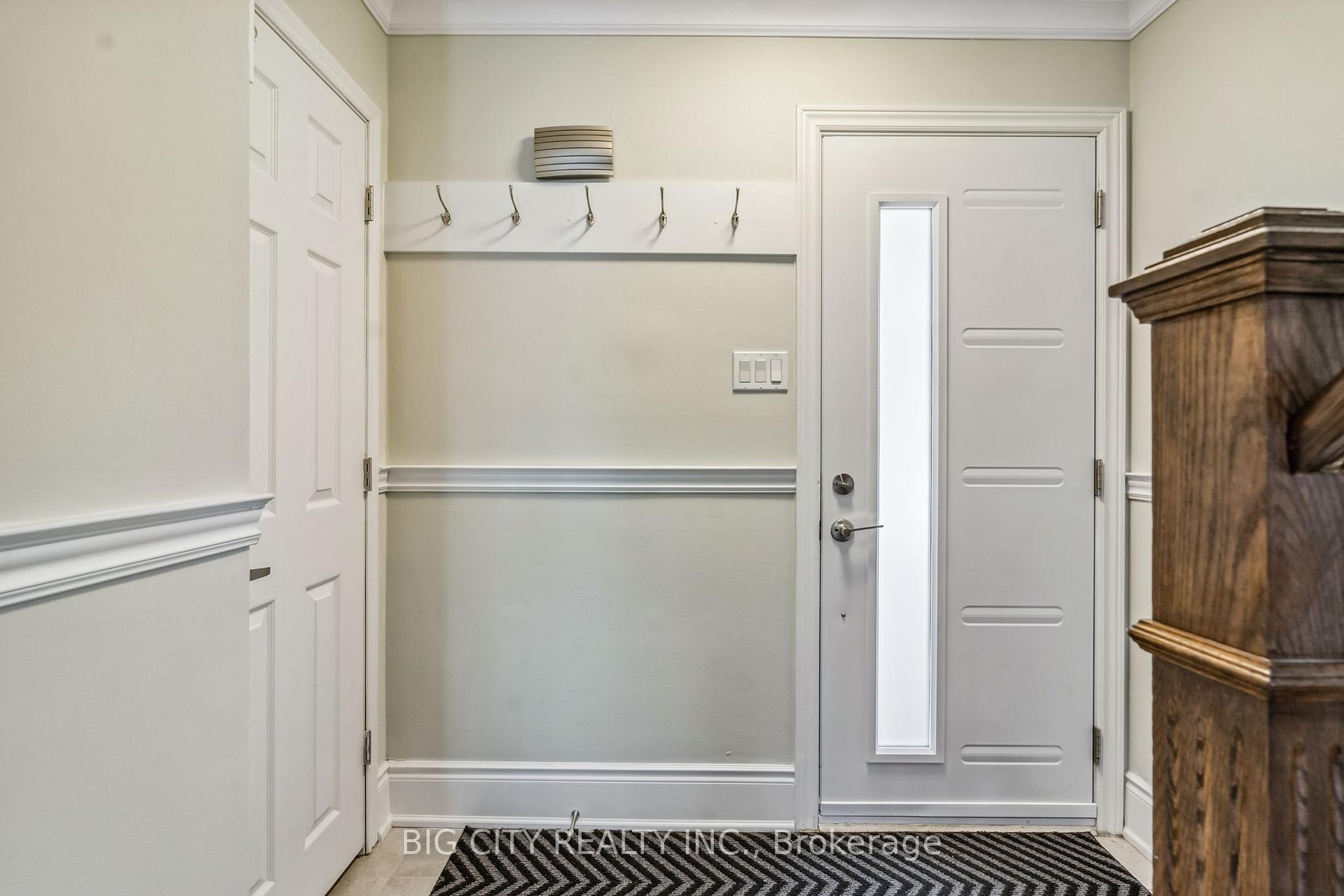 Photo 10 of 22 Silverthorne Road, Markham, Milliken Mills East — HOMEH