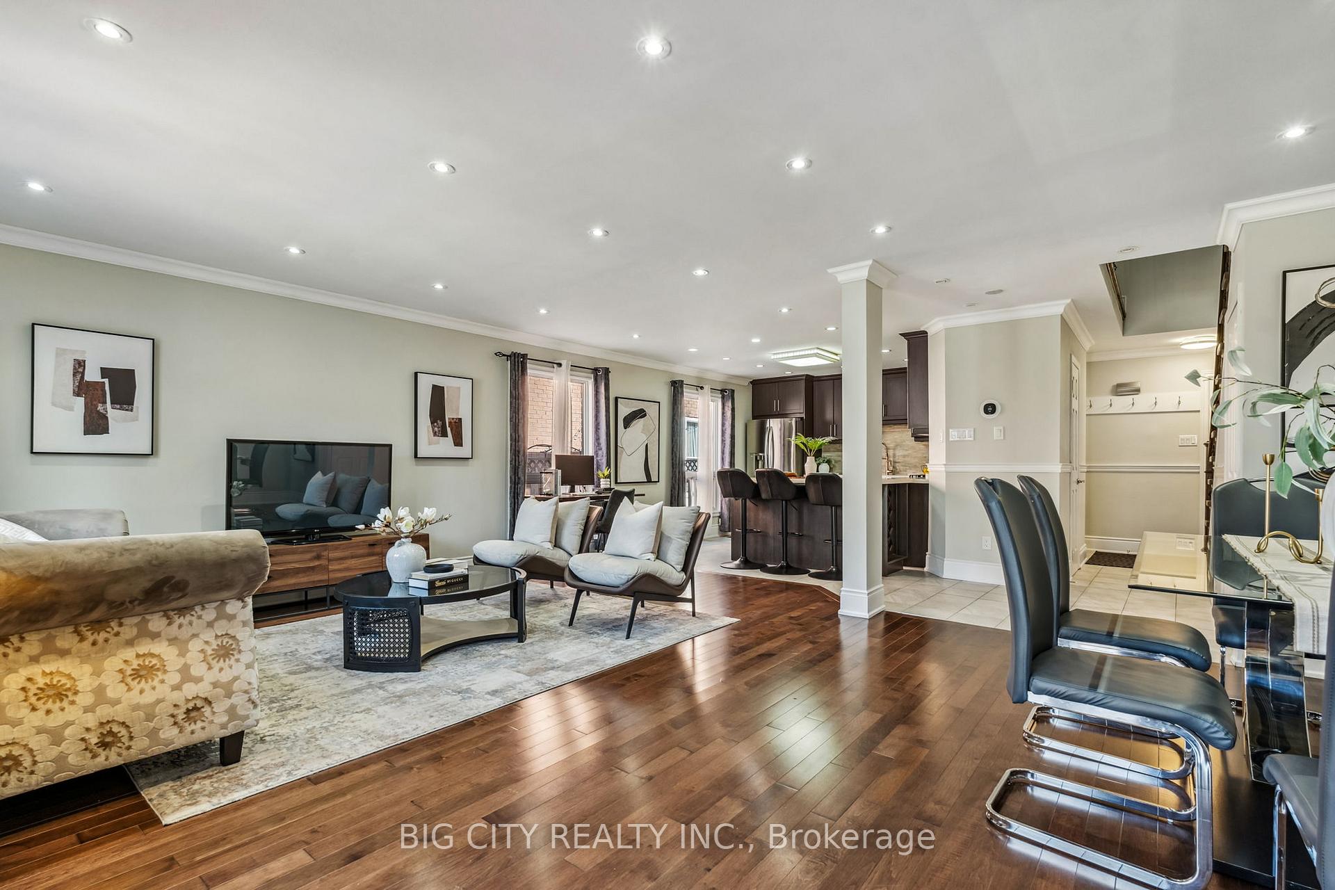 Photo 13 of 22 Silverthorne Road, Markham, Milliken Mills East — HOMEH