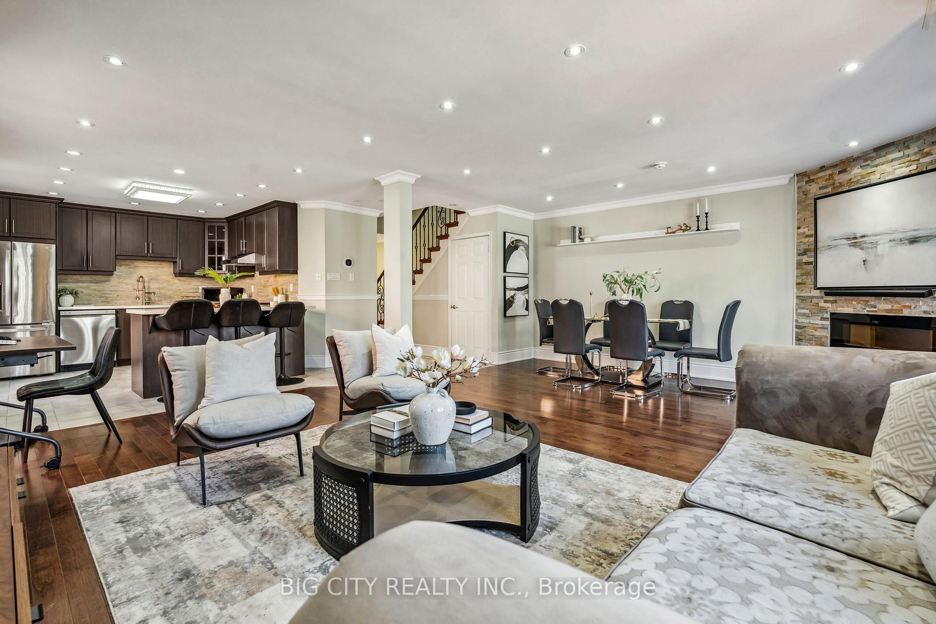Photo 14 of 22 Silverthorne Road, Markham, Milliken Mills East — HOMEH