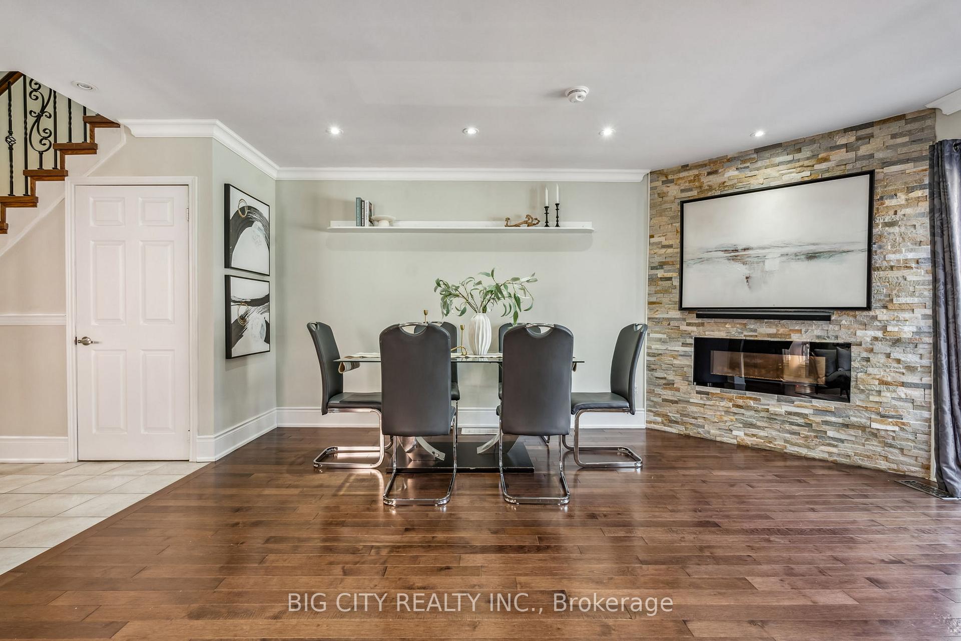Photo 15 of 22 Silverthorne Road, Markham, Milliken Mills East — HOMEH