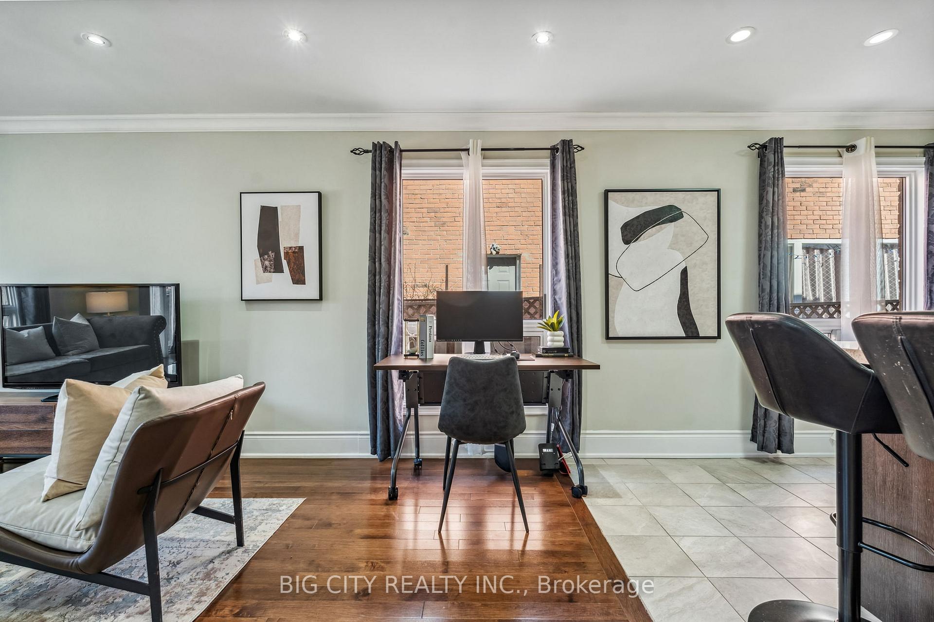 Photo 19 of 22 Silverthorne Road, Markham, Milliken Mills East — HOMEH
