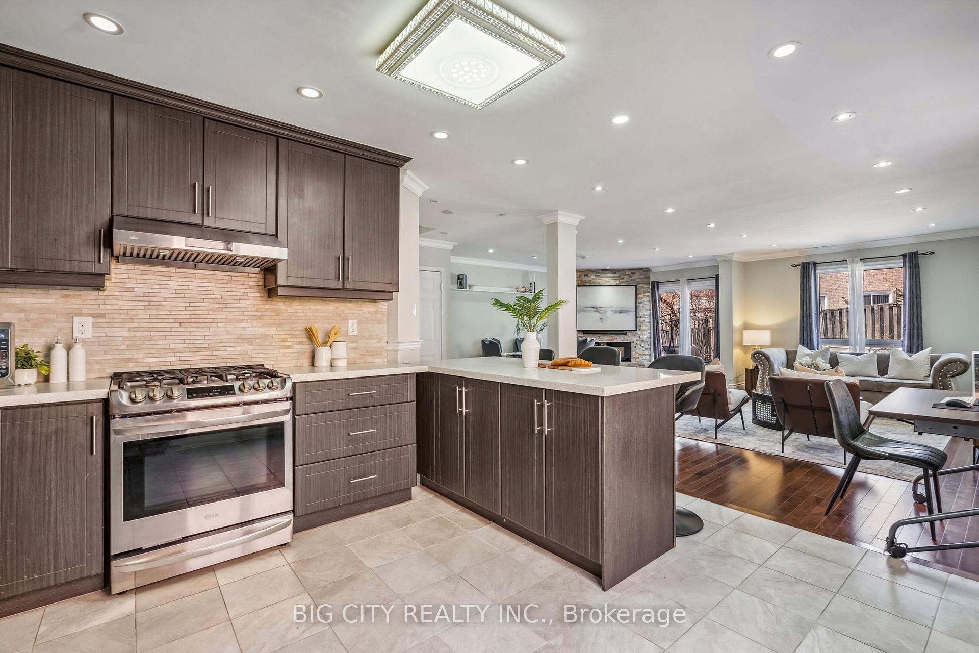 Photo 23 of 22 Silverthorne Road, Markham, Milliken Mills East — HOMEH