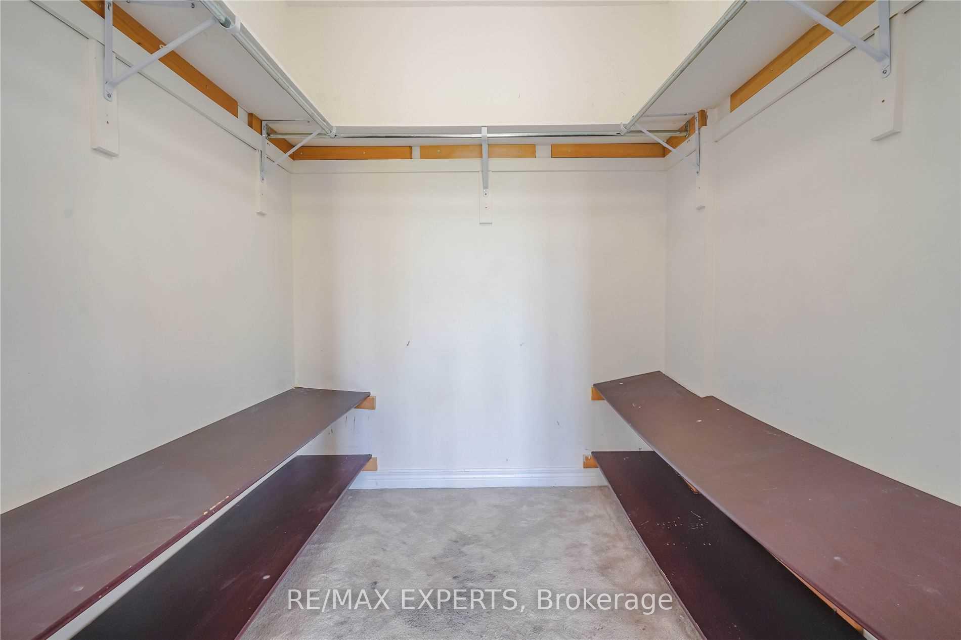 Photo 16 of 33 Saltspring Drive, Markham, Greensborough — HOMEH