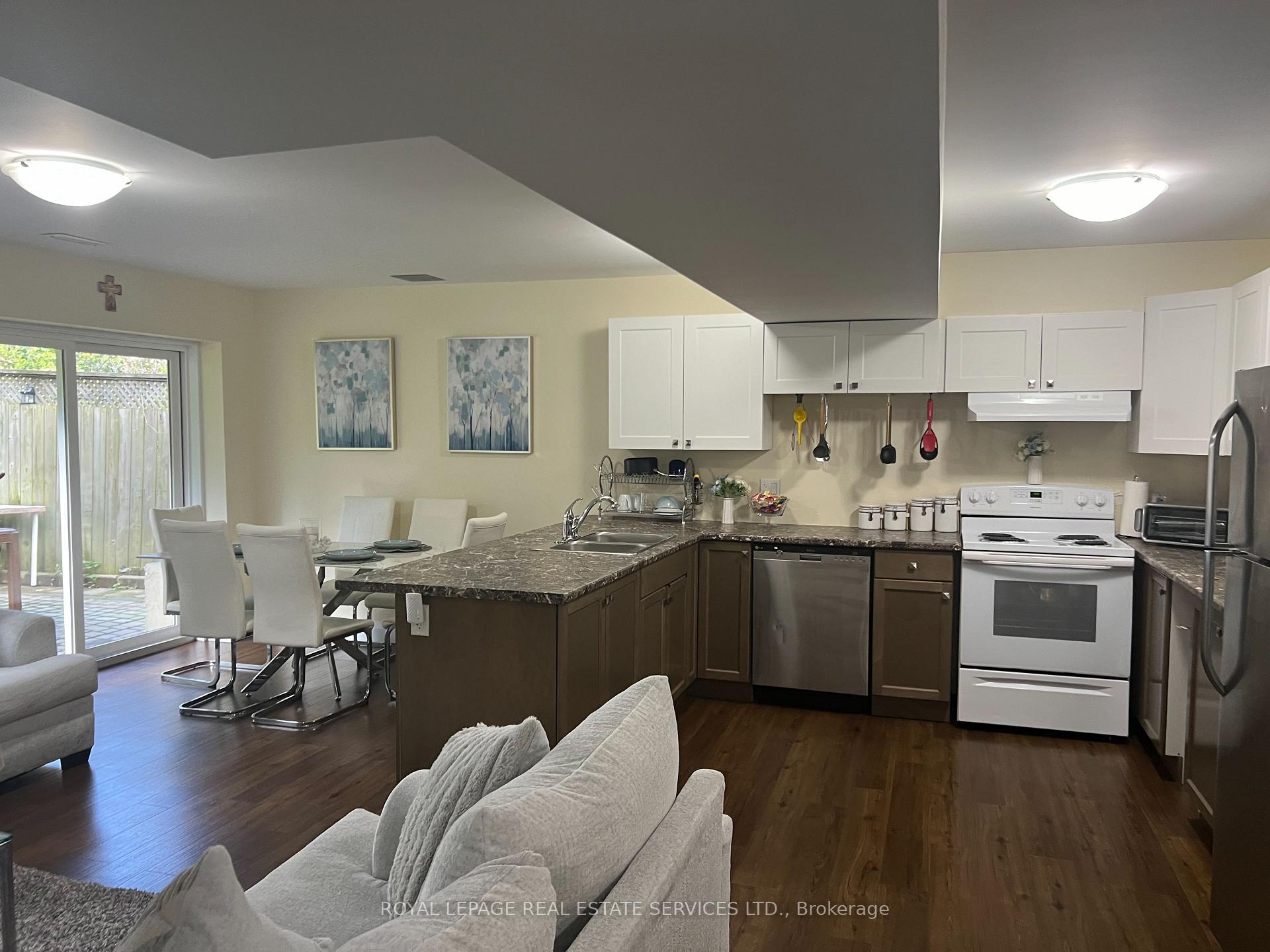 Photo 3 of Unit 2, 614 West 5th Street, Hamilton, Yeoville — HOMEH