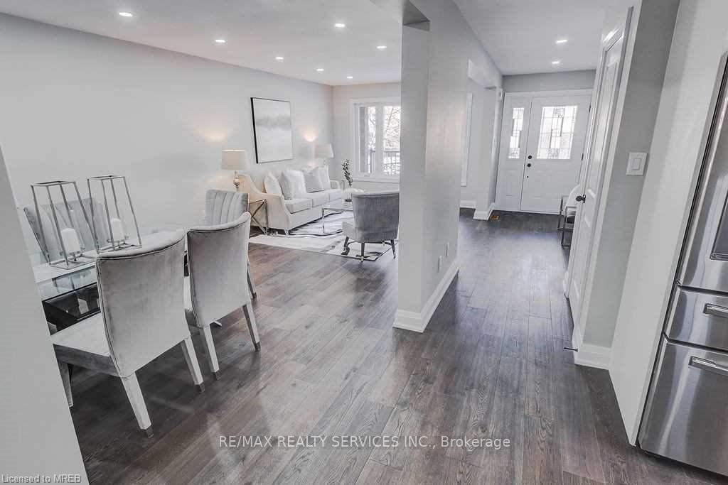 Photo 5 of 27 Novoco Drive, Hamilton, Gurnett — HOMEH
