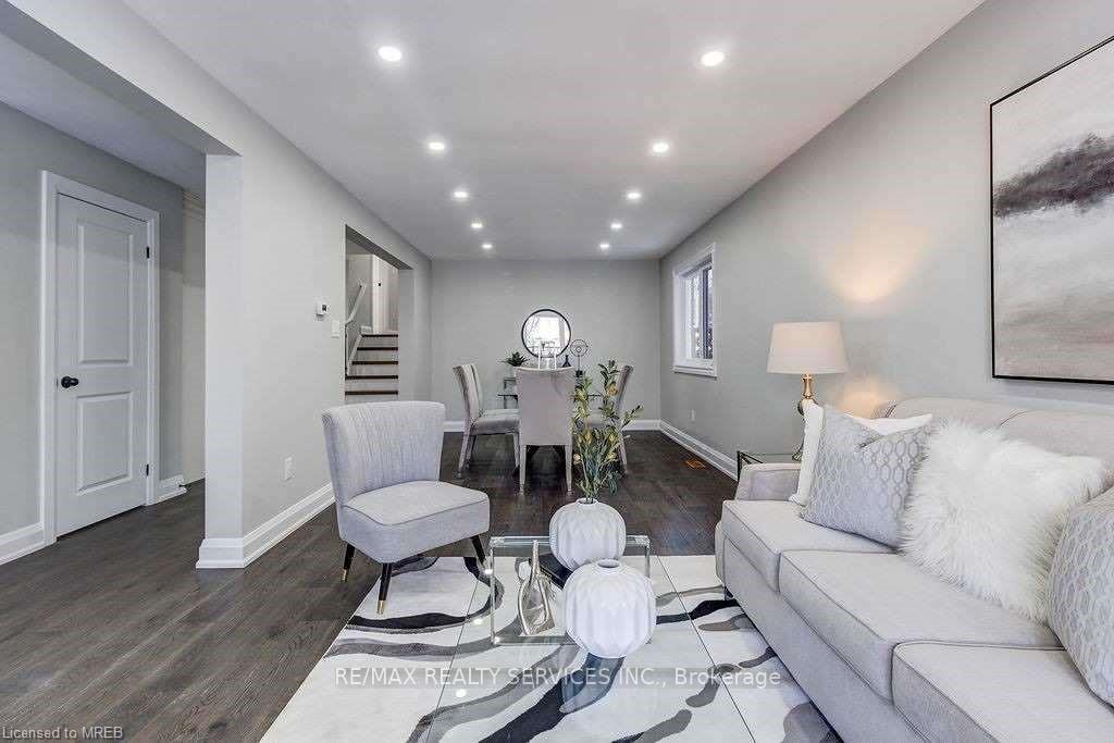 Photo 10 of 27 Novoco Drive, Hamilton, Gurnett — HOMEH