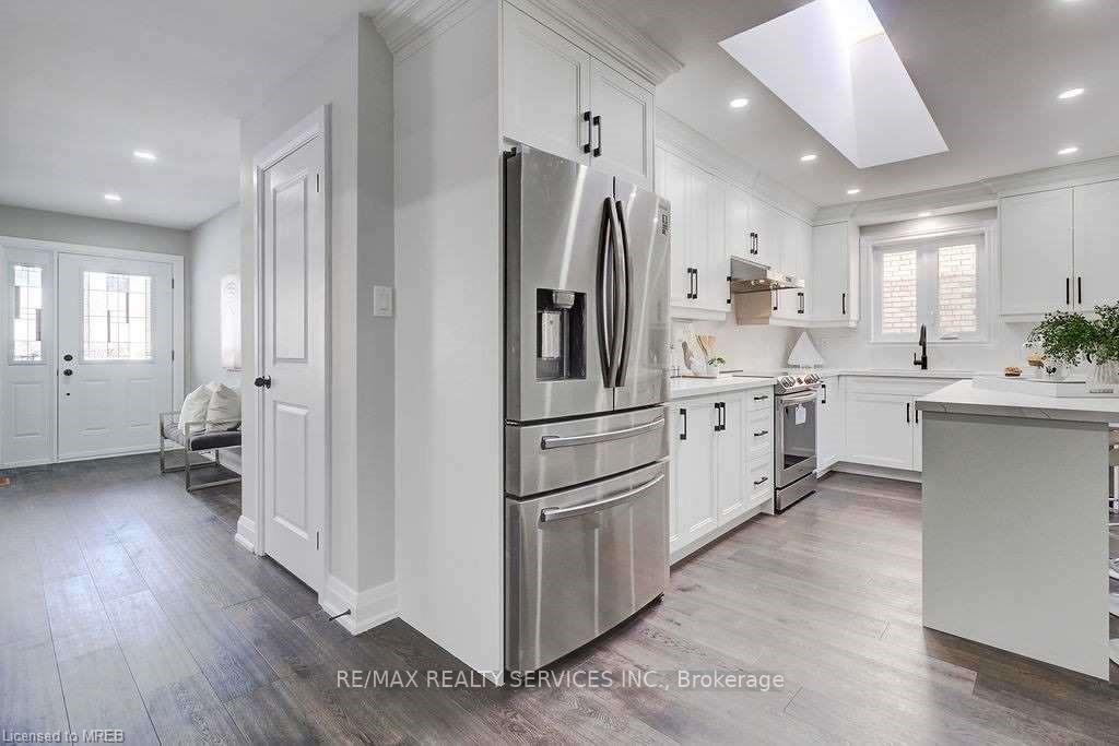 Photo 14 of 27 Novoco Drive, Hamilton, Gurnett — HOMEH