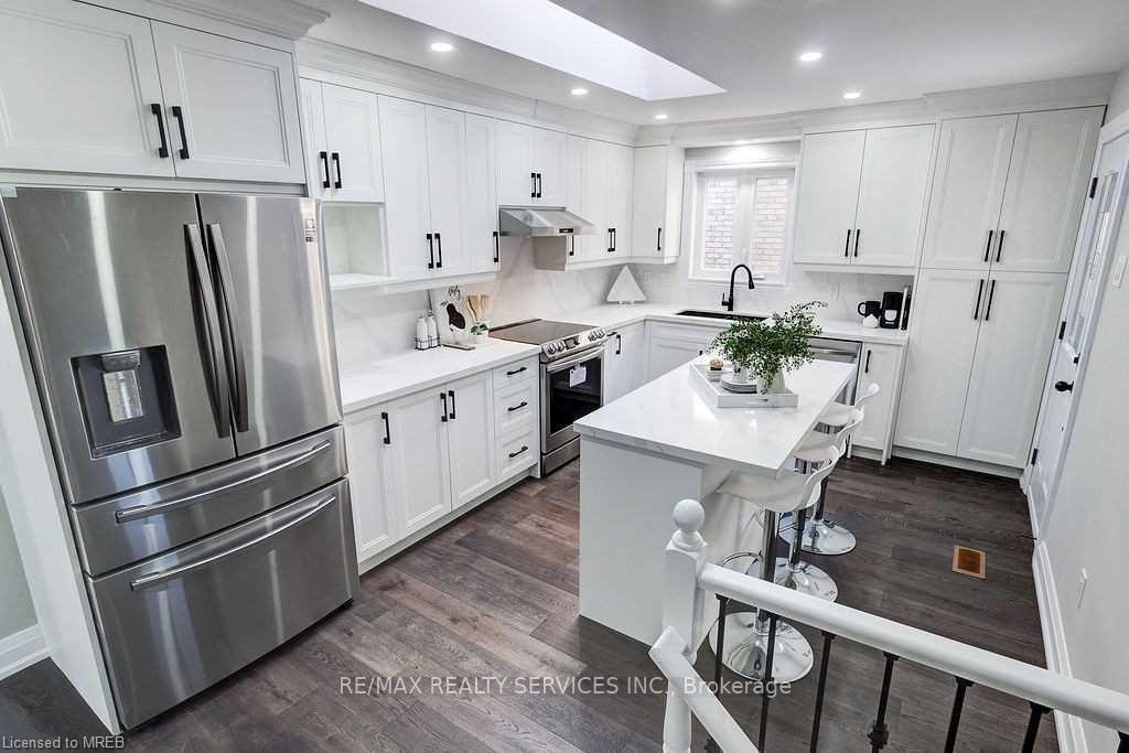 Photo 19 of 27 Novoco Drive, Hamilton, Gurnett — HOMEH