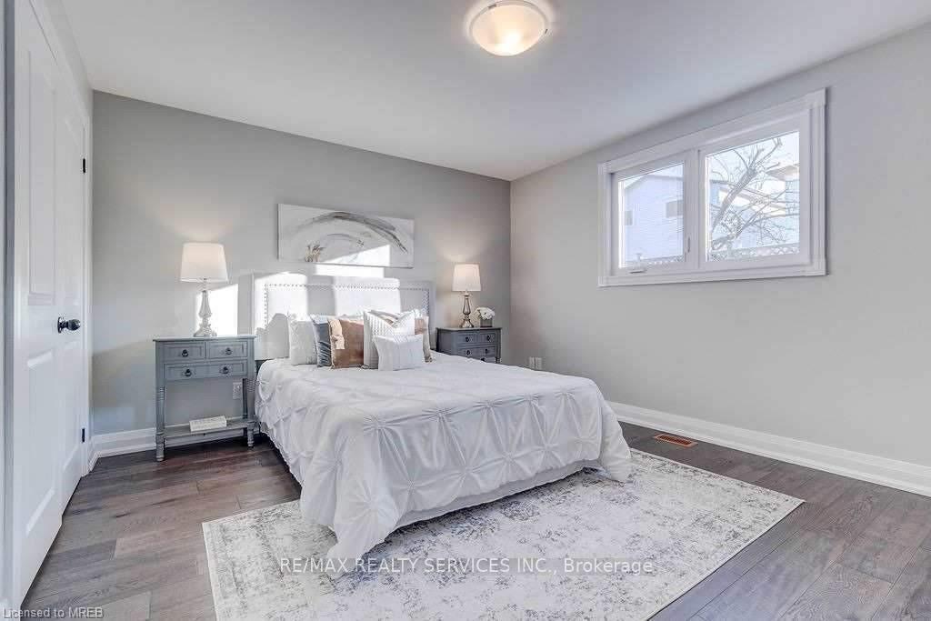 Photo 23 of 27 Novoco Drive, Hamilton, Gurnett — HOMEH