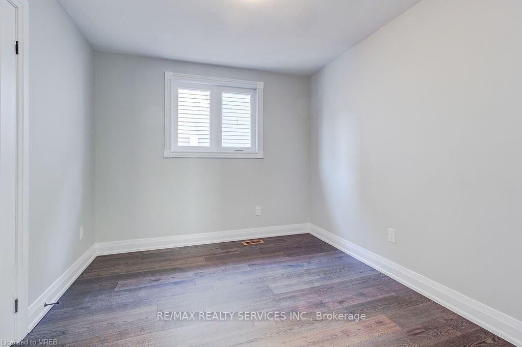 Photo 29 of 27 Novoco Drive, Hamilton, Gurnett — HOMEH