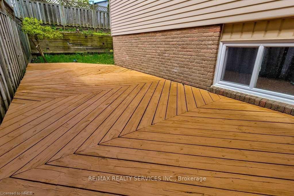 Photo 39 of 27 Novoco Drive, Hamilton, Gurnett — HOMEH