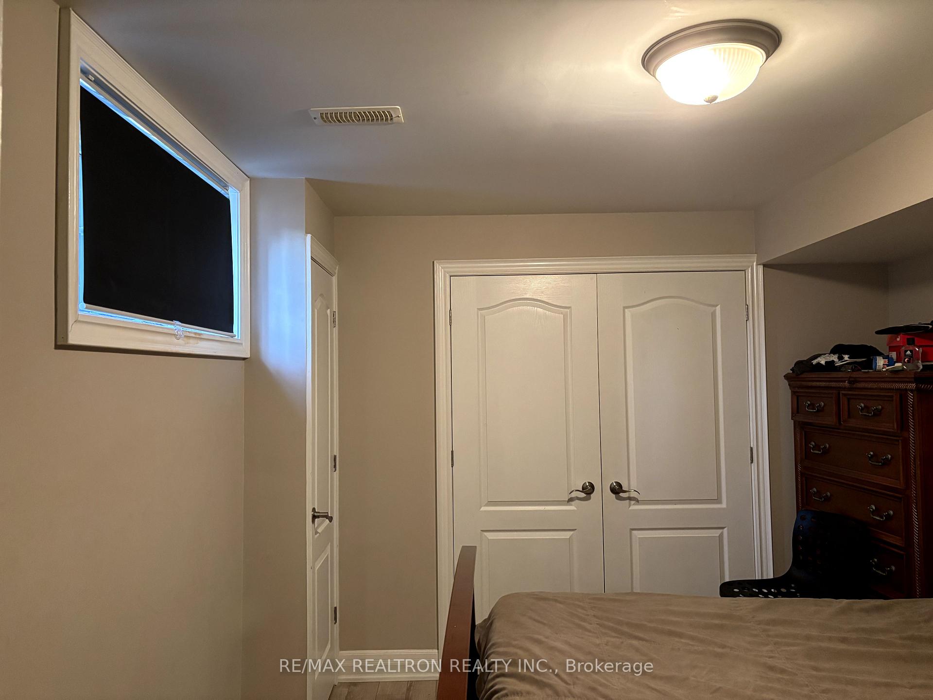 Photo 6 of 126 William Berczy Boulevard, Markham, Berczy — HOMEH