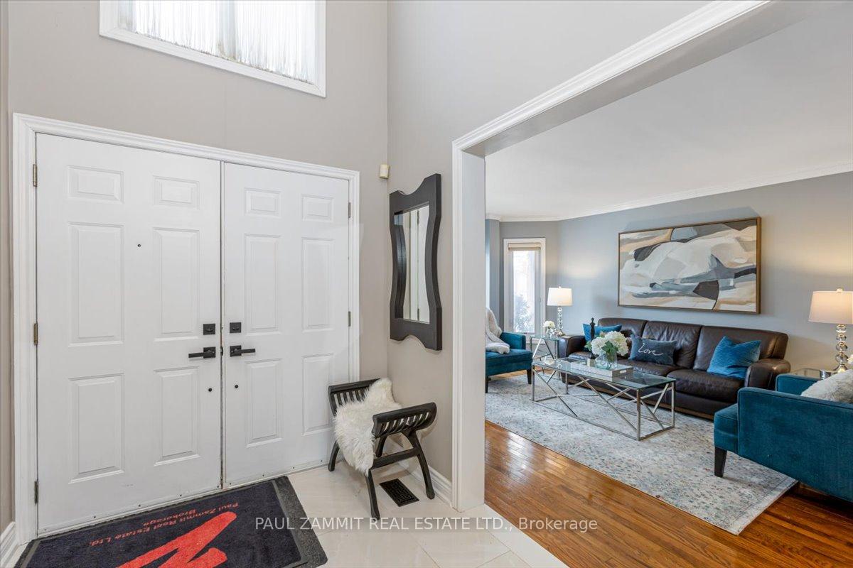 Photo 2 of 71 Morgan Avenue, Markham, Thornhill — HOMEH
