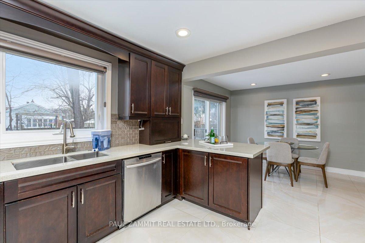 Photo 13 of 71 Morgan Avenue, Markham, Thornhill — HOMEH