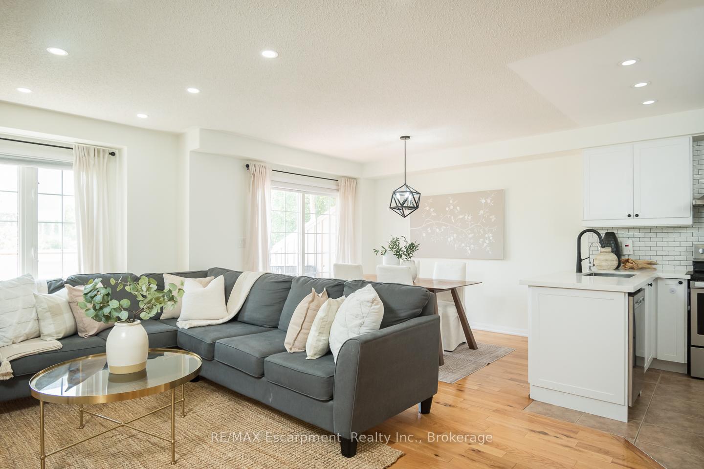 Photo 20 of Unit 11, 620 Ferguson Drive, Milton, Beaty — HOMEH