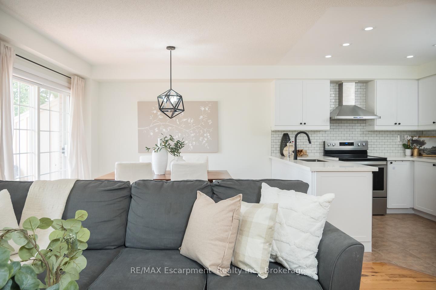 Photo 7 of Unit 11, 620 Ferguson Drive, Milton, Beaty — HOMEH