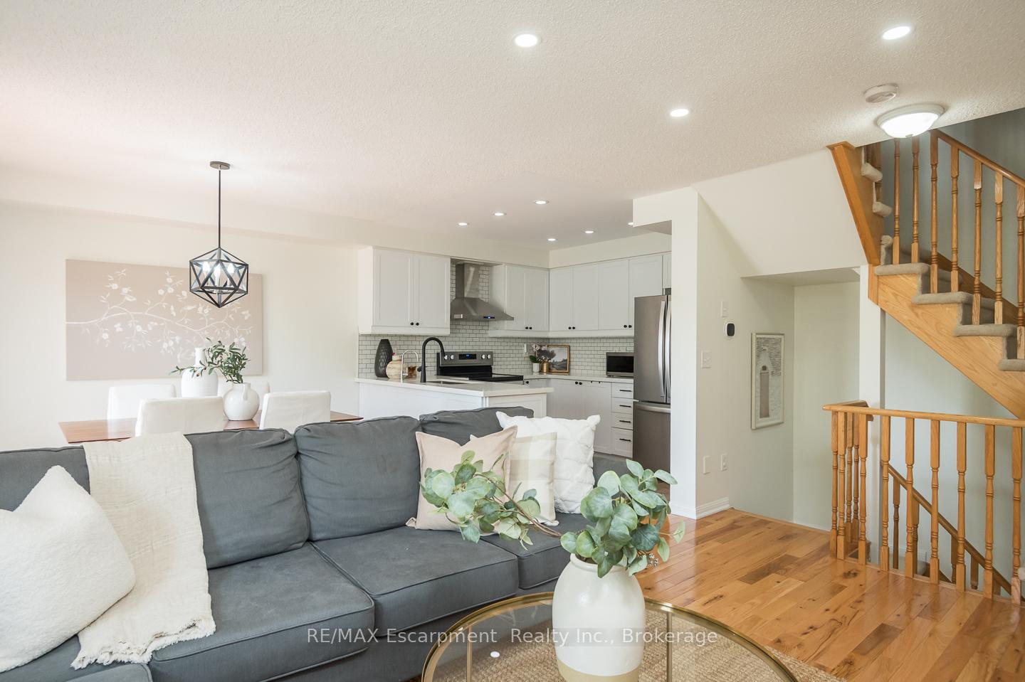 Photo 21 of Unit 11, 620 Ferguson Drive, Milton, Beaty — HOMEH