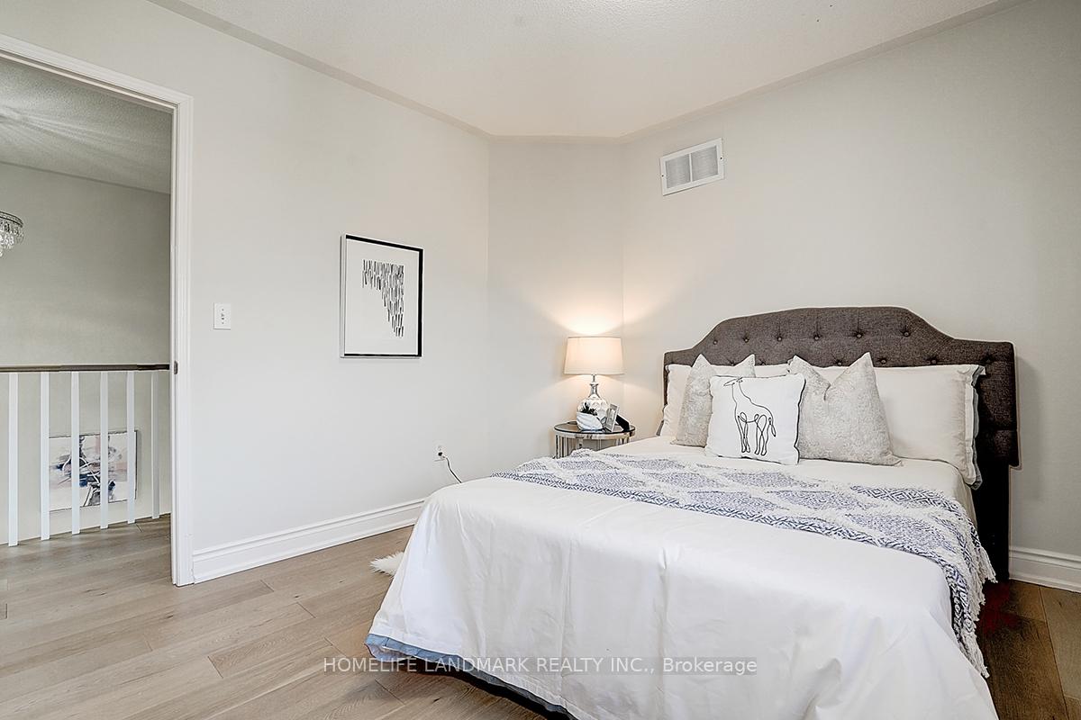Photo 35 of 298 Harbord Street, Markham, Berczy — HOMEH