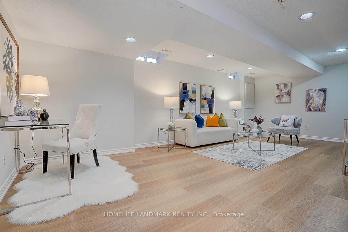 Photo 38 of 298 Harbord Street, Markham, Berczy — HOMEH