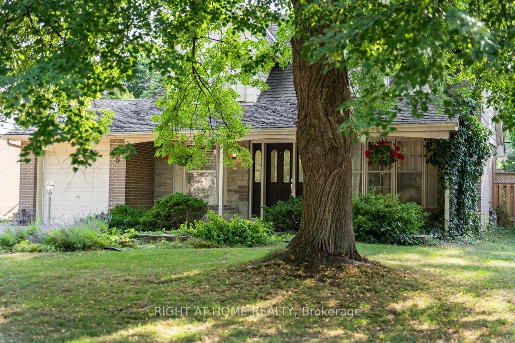 Photo 5 of 6 Almond Avenue, Markham, Grandview — HOMEH