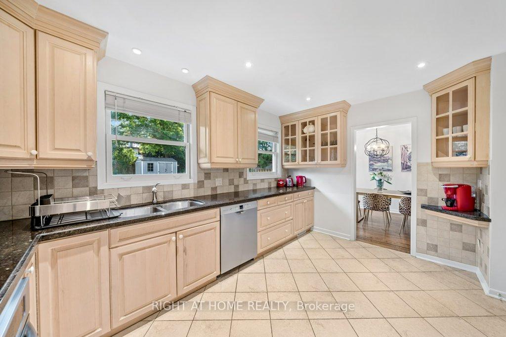 Photo 14 of 6 Almond Avenue, Markham, Grandview — HOMEH