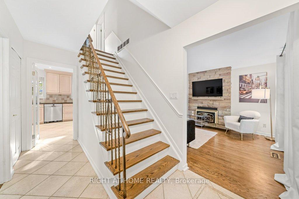 Photo 20 of 6 Almond Avenue, Markham, Grandview — HOMEH
