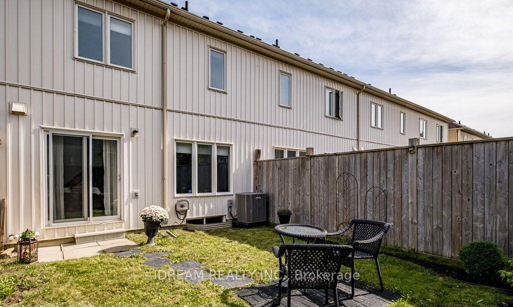 Photo 36 of 21 Lynch Crescent, Hamilton, Binbrook — HOMEH