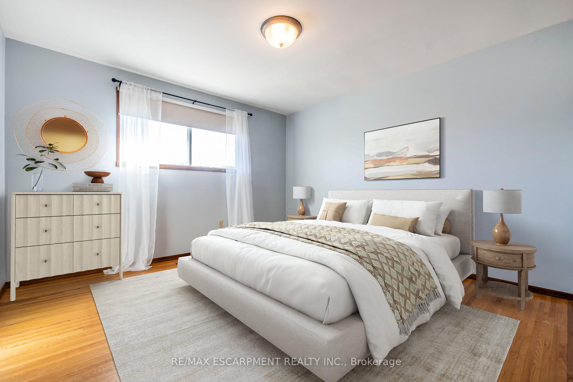 Photo 17 of Unit Upper, 62 Henley Drive, Hamilton, Stoney Creek — HOMEH