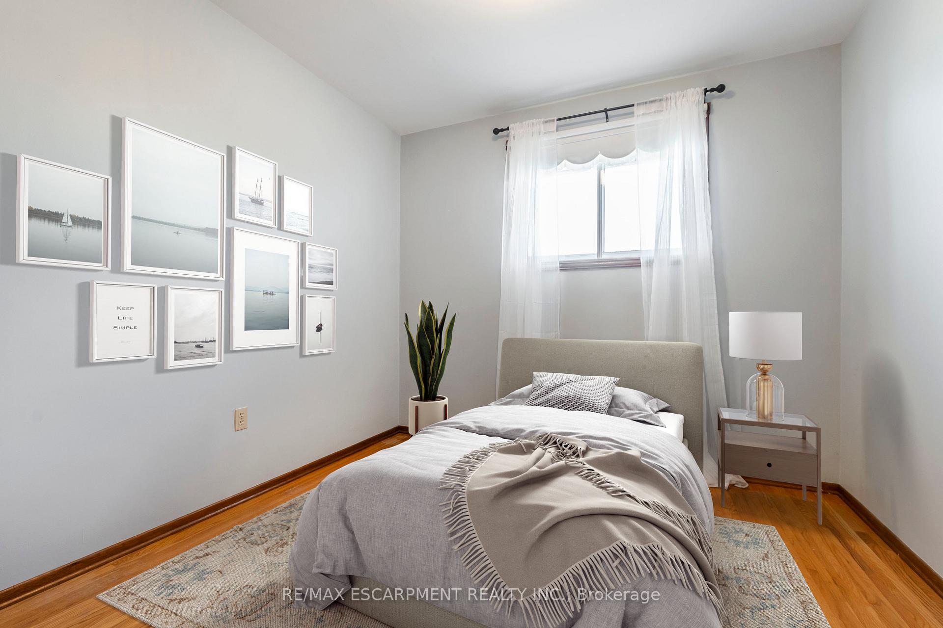 Photo 20 of Unit Upper, 62 Henley Drive, Hamilton, Stoney Creek — HOMEH