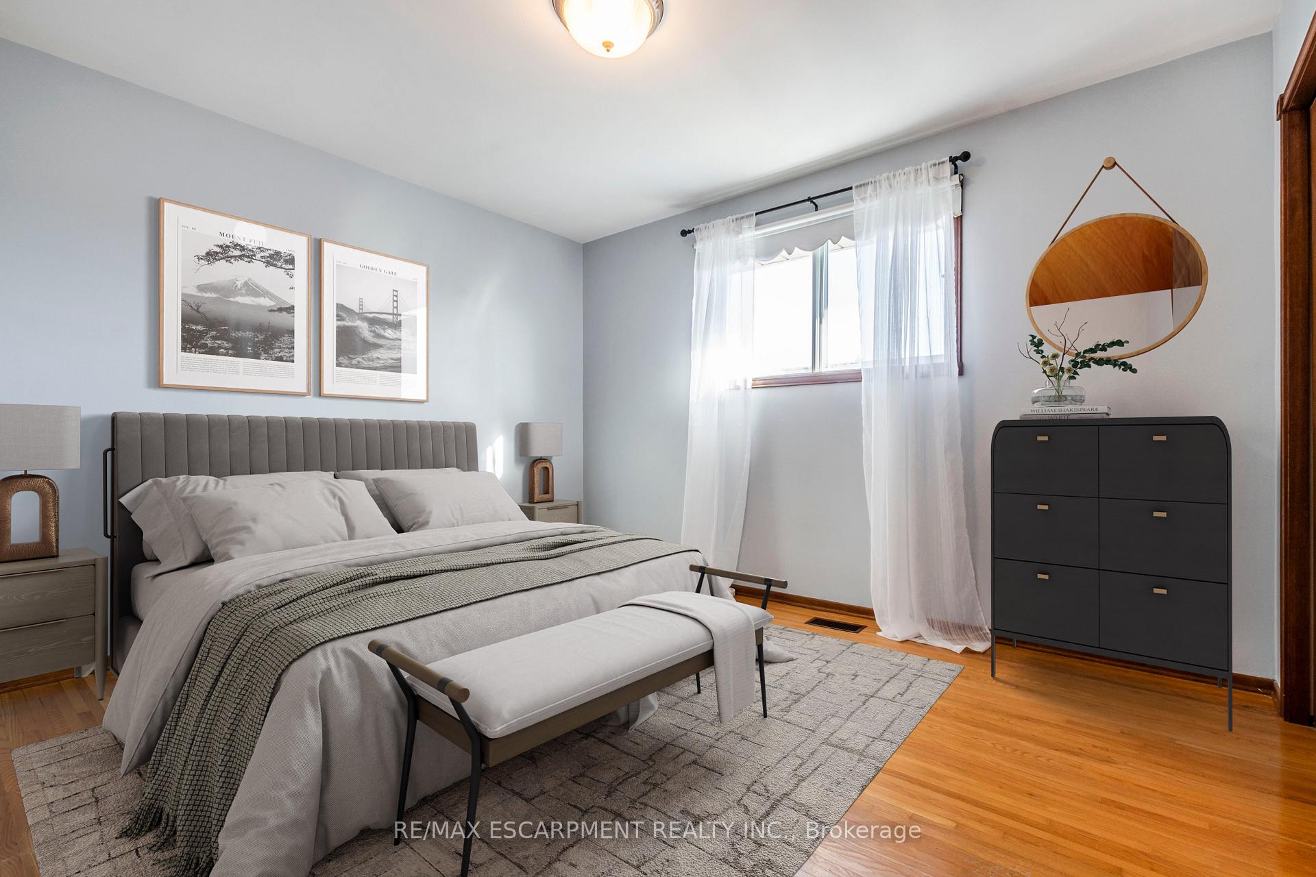 Photo 23 of Unit Upper, 62 Henley Drive, Hamilton, Stoney Creek — HOMEH