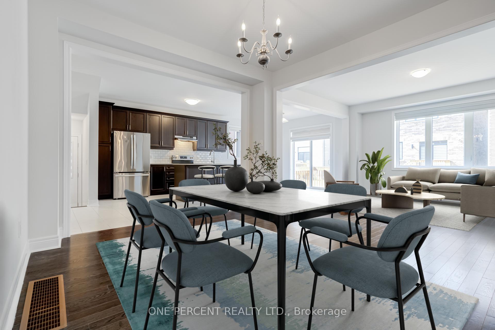 Photo 3 of 18 Lepp Drive, Markham, Middlefield — HOMEH