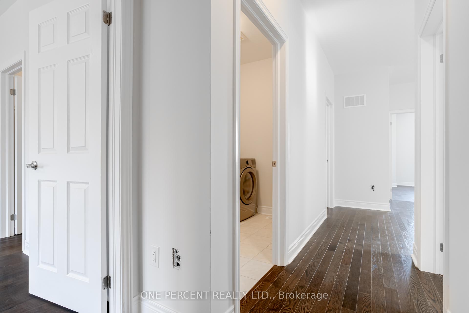 Photo 27 of 18 Lepp Drive, Markham, Middlefield — HOMEH
