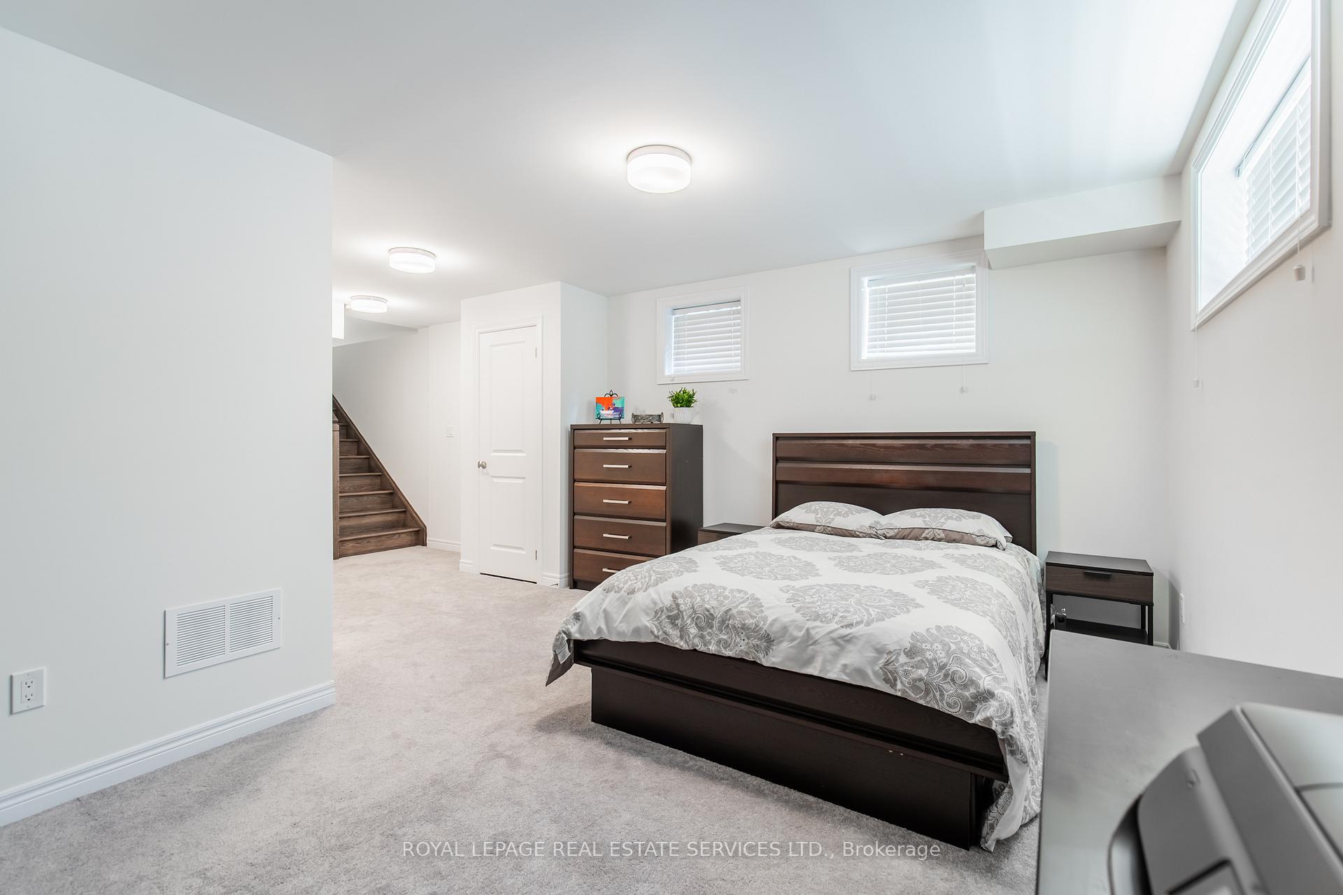 Photo 36 of 1342 Farmstead Drive, Milton, Ford — HOMEH