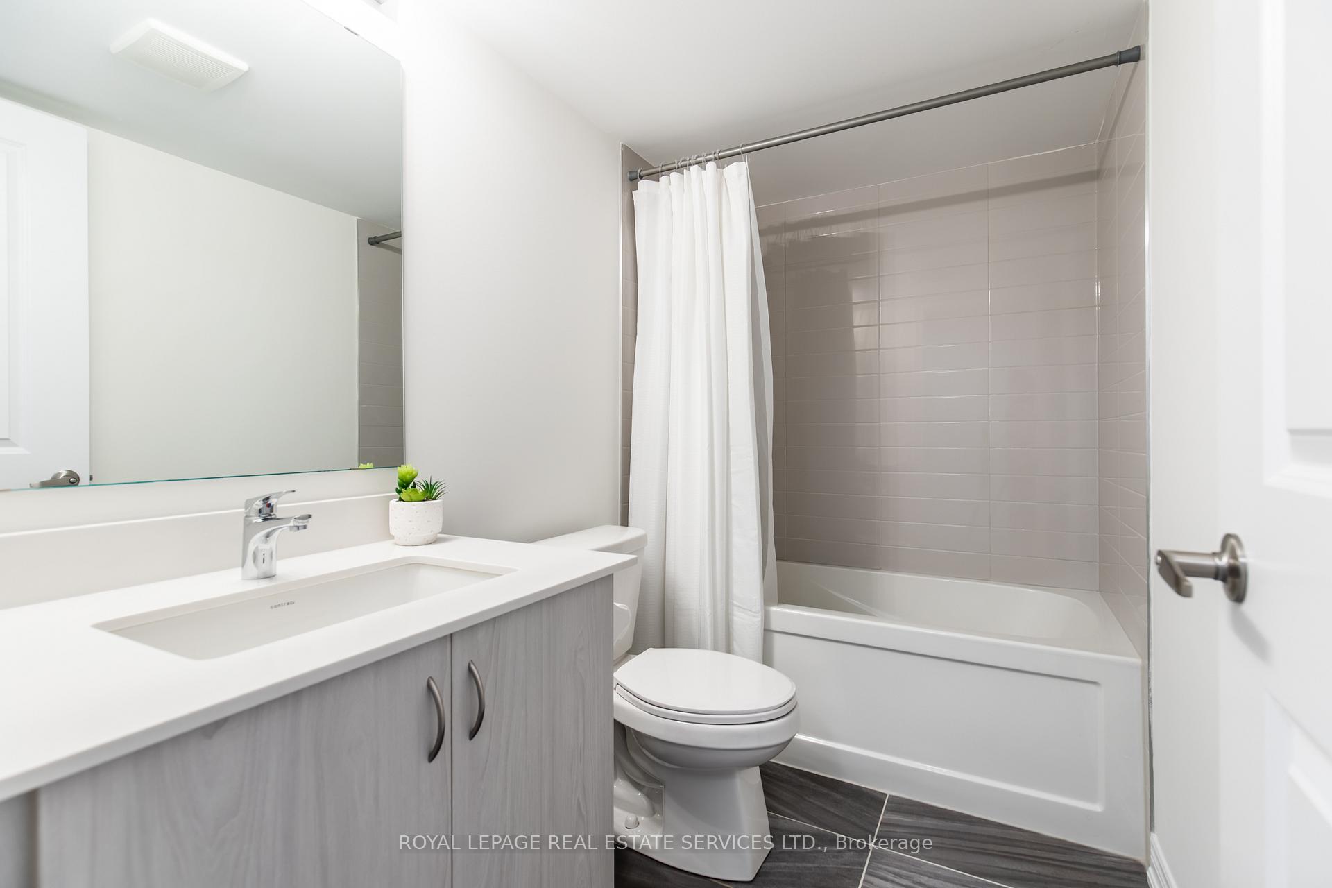 Photo 18 of 1342 Farmstead Drive, Milton, Ford — HOMEH