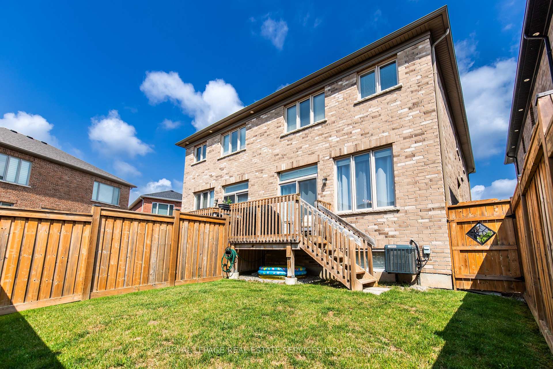 Photo 26 of 1342 Farmstead Drive, Milton, Ford — HOMEH
