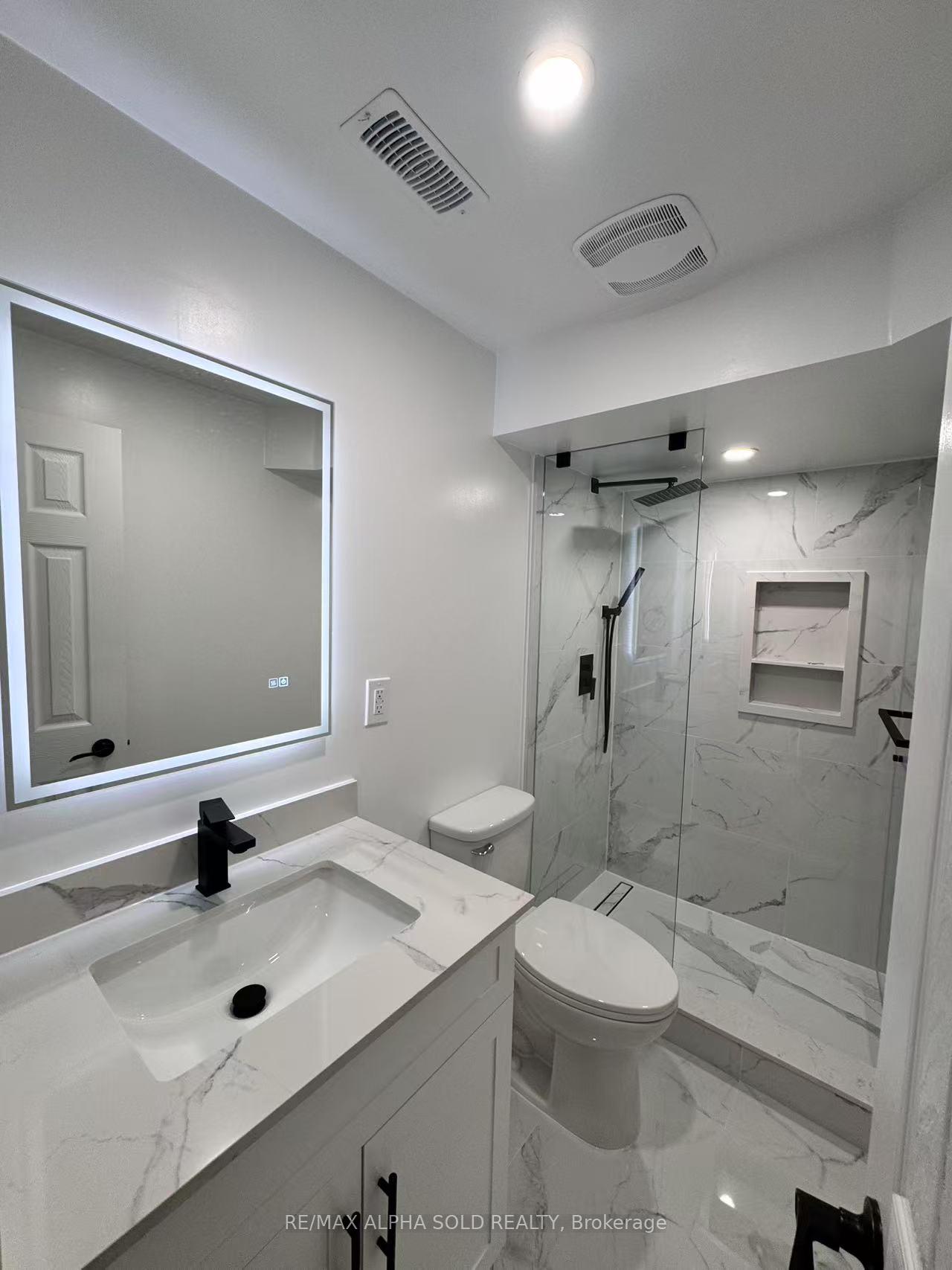 Photo 14 of 13 Yarl Drive, Markham, Middlefield — HOMEH