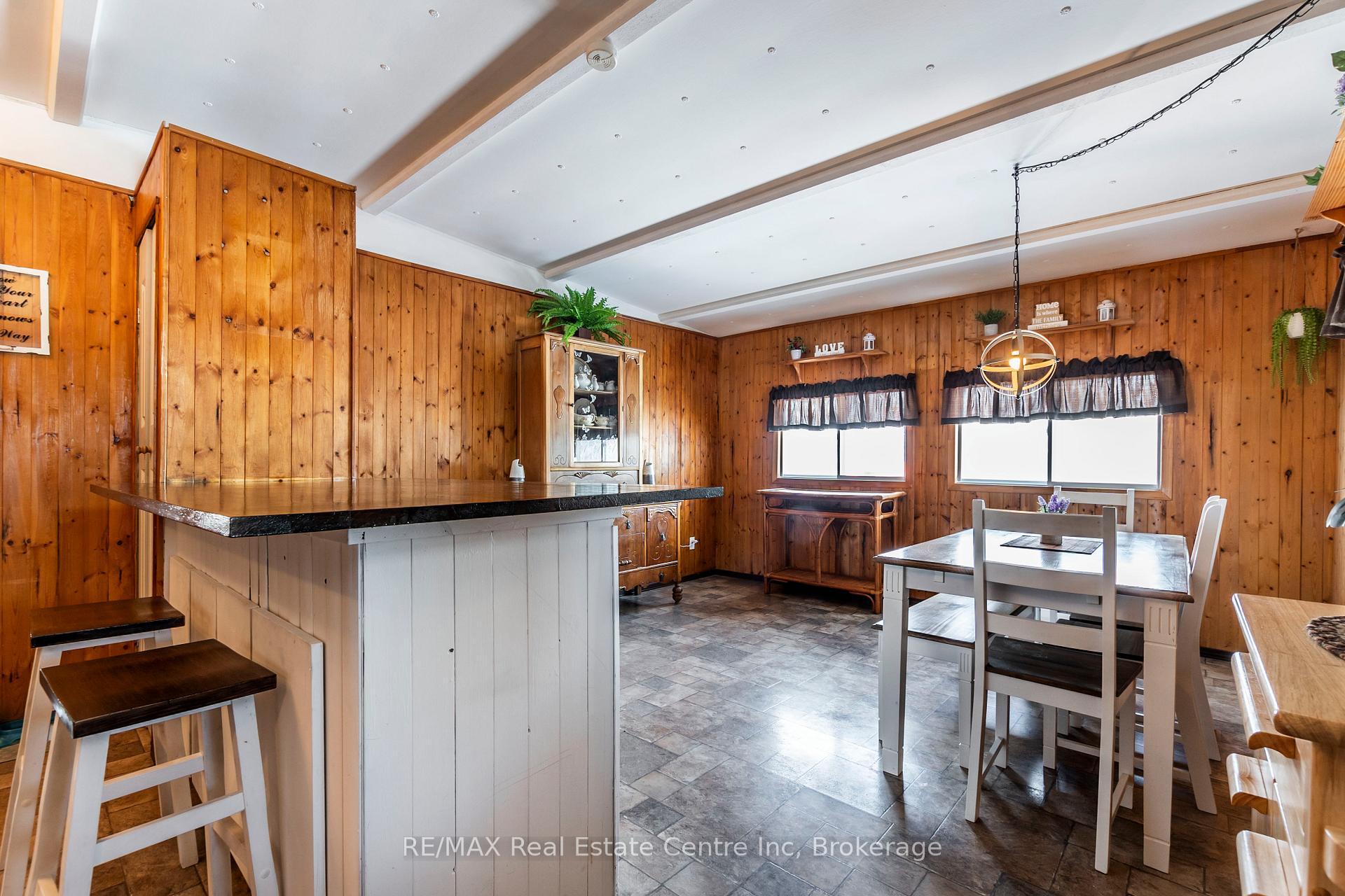 Photo 3 of 9034 Guelph Junction Road, Milton, Rural Milton West — HOMEH