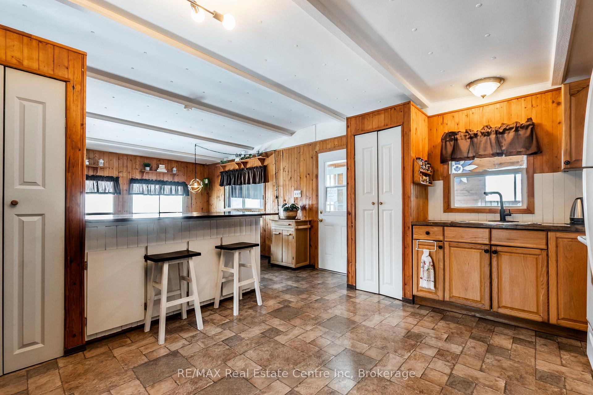 Photo 14 of 9034 Guelph Junction Road, Milton, Rural Milton West — HOMEH