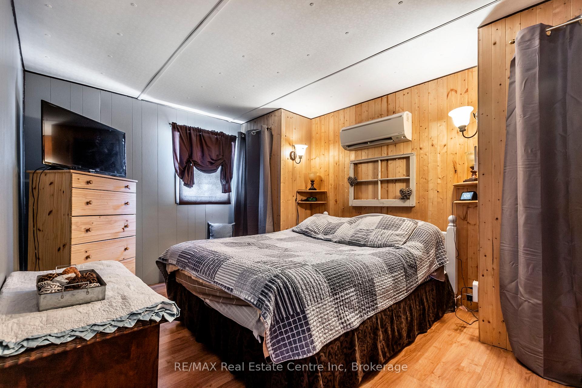 Photo 10 of 9034 Guelph Junction Road, Milton, Rural Milton West — HOMEH