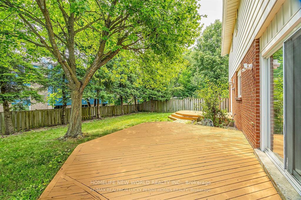Photo 11 of 46 Summerfeldt Crescent, Markham, Unionville — HOMEH