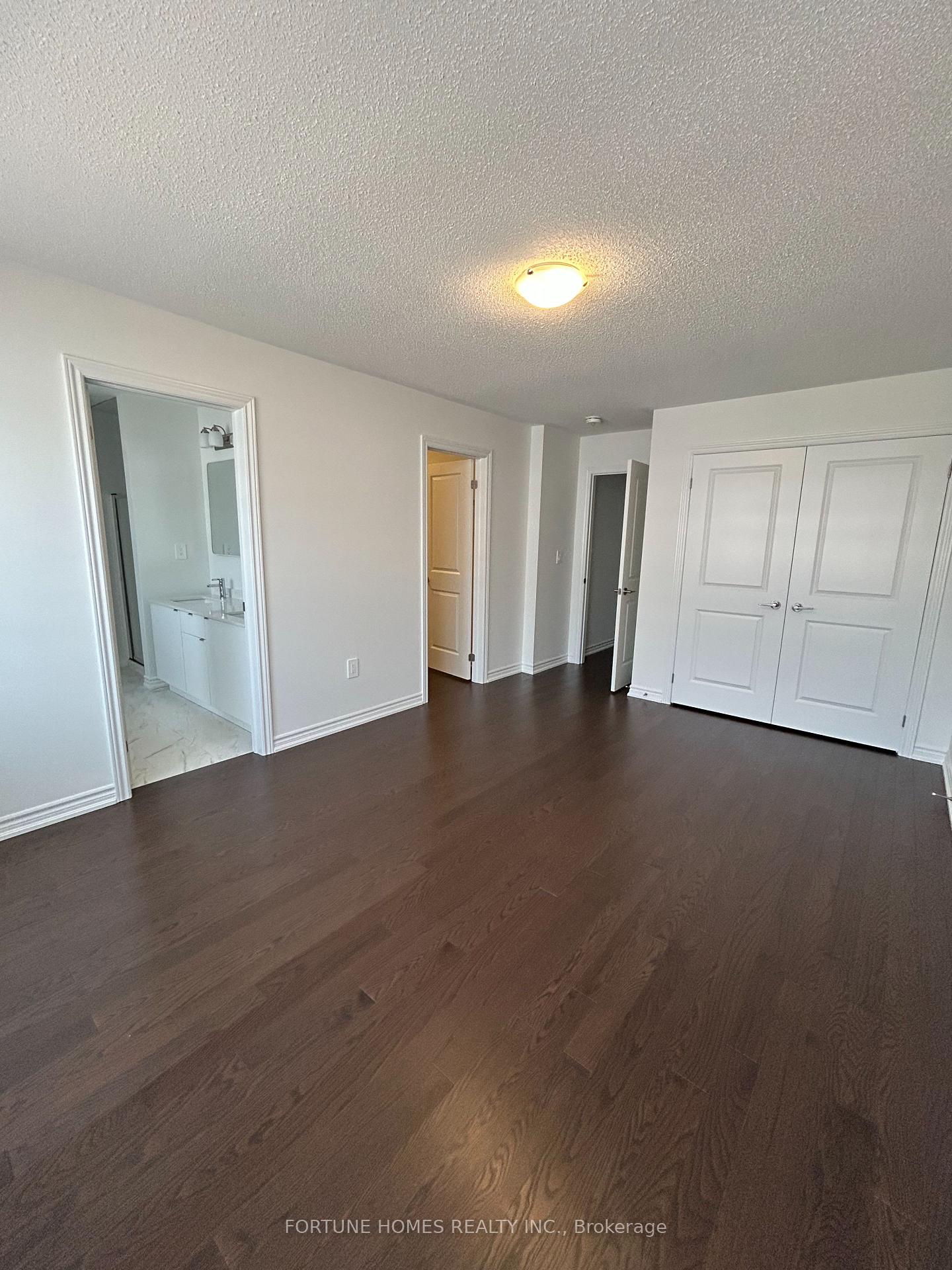Photo 10 of 313 Bergamot Avenue, Milton, Walker — HOMEH