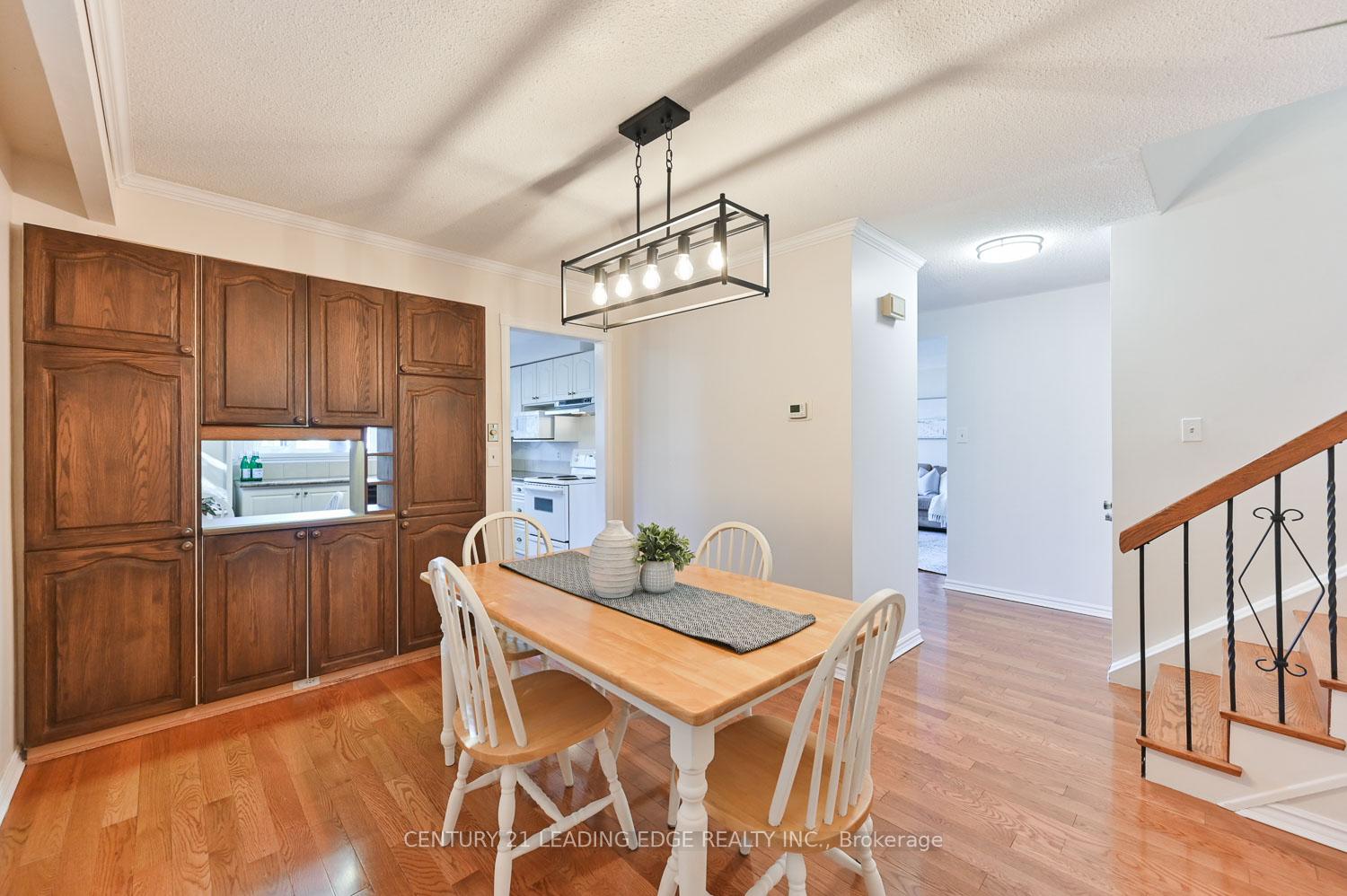 Photo 16 of 8 Sir Brandiles Place, Markham, Markham Village — HOMEH